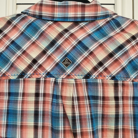 Men's Prana Button Down Shirt - Picture 3 of 4